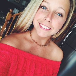 Meet your Posher, Kaitlyn